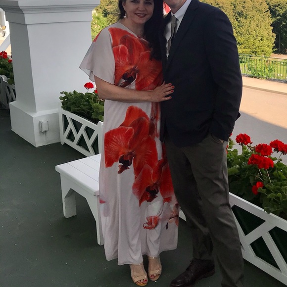 Alice + Olivia Robin One Shoulder Maxi Dress - Picture 3 of 8